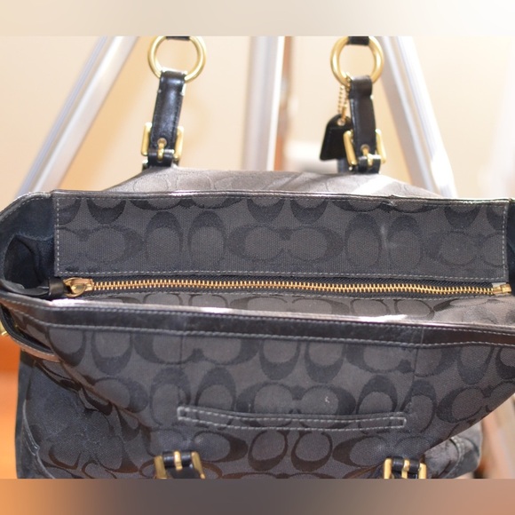 COACH Signature Black Tote Gold Hardware - Picture 4 of 9
